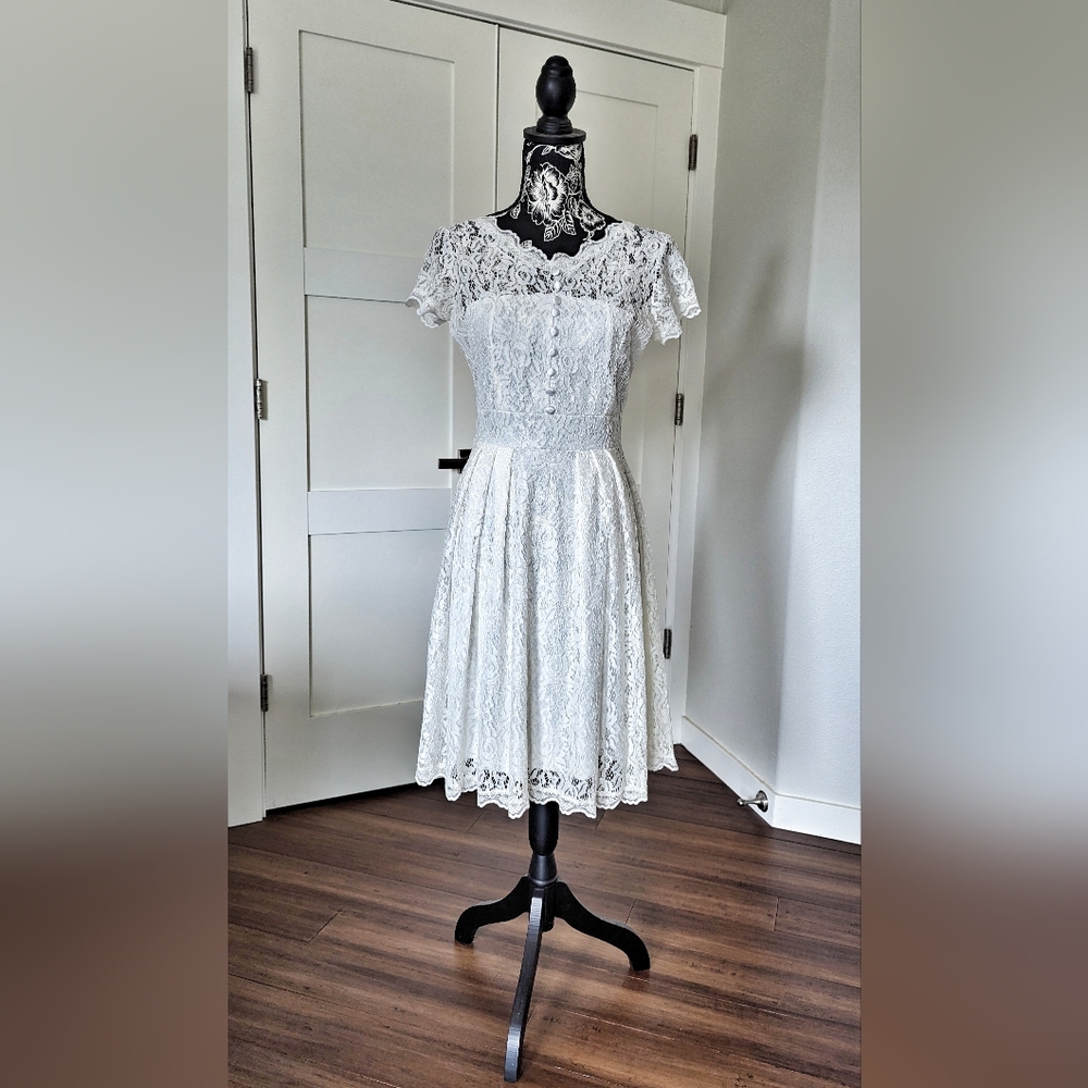 Beautiful Knee-Length White Lace Tea Dress - Brand iHot